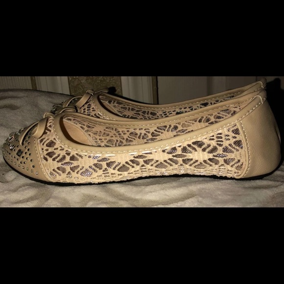 💥SOLD💥Ballerina Flats - Picture 2 of 3